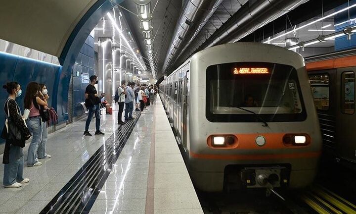 Κυκλοφοριακές ρυθμίσεις σε Μετρό και Τραμ αύριο λόγω παρελάσεων