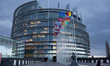  Ευρωπαϊκό Κοινοβούλιο: Eνέκρινε κανόνες για τη διαφάνεια των αμοιβών στις εταιρίες της ΕΕ
