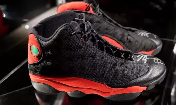 4 εκατ. ευρώ για τα φορεμένα παπούτσια του Michael Jordan στον τελικό του NBA του 1998