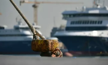 Δεμένα τα πλοία την Πρωτομαγιά - Πανελλαδική απεργία κήρυξε η ΠΝΟ