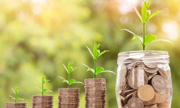 ΕΕ: Σχεδιάζει σκληρούς κανόνες «value for money» για επενδυτικά προϊόντα
