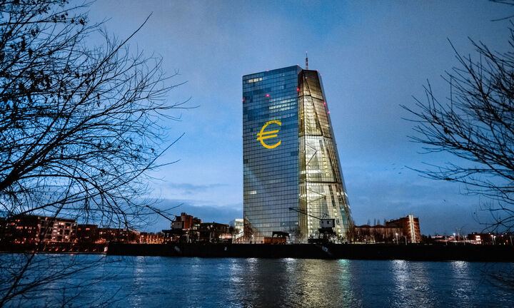 Bloomberg: Η ΕΚΤ εντείνει τον έλεγχο της ρευστότητας των τραπεζών - Mπορεί να αυξήσει τις απαιτήσεις