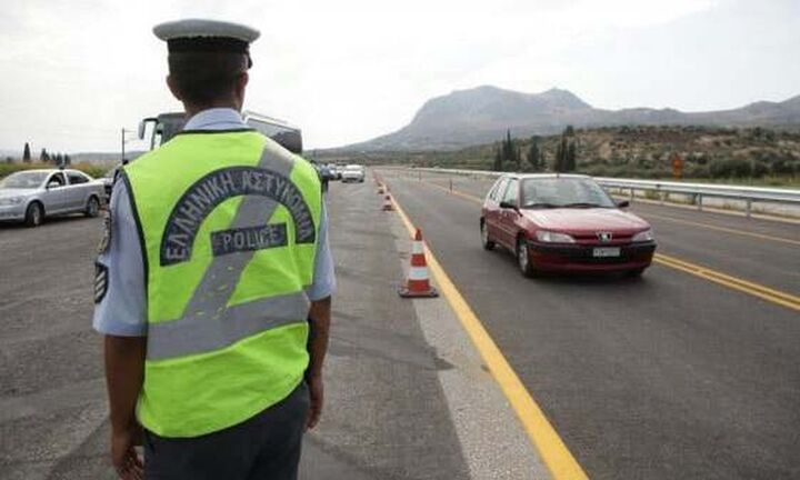 Αυξημένα μέτρα της Τροχαίας σε όλη την επικράτεια για το τριήμερο του Αγίου Πνεύματος