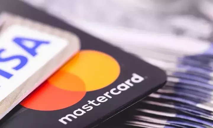  Visa, MasterCard  κατά Ηνωμένου Βασιλείου για τις χρεώσεις