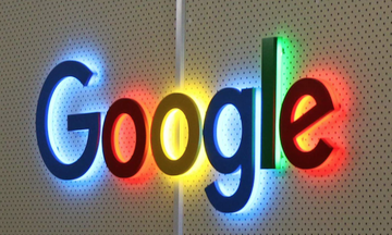 Τι απαντά η Google για την «καμπάνα» από την Κομισιόν