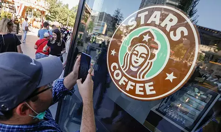  TASS: Άλλαξαν χέρια τα Starbucks στη Ρωσία - Στα 6 εκατ. δολ. το τίμημα