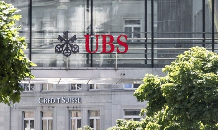 UBS: Ετοιμάζεται να καταργήσει 35.000 θέσεις εργασίας  μετά την εξαγορά της Credit Suisse