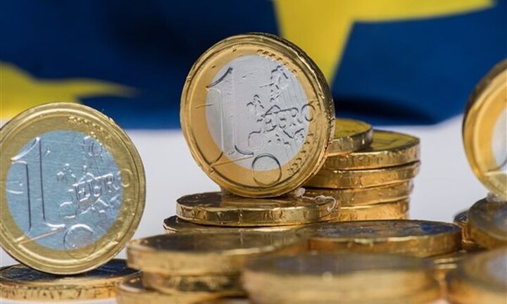 Νέα ευρωομόλογα ύψους 40 δισ. ευρώ θα εκδώσει η Κομισιόν το δεύτερο εξάμηνο