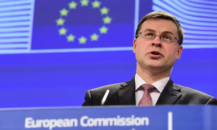  Ντομπρόβσκις: Η ΕΕ πρέπει να παραμείνει στην πρώτη γραμμή των ψηφιακών νομισμάτων