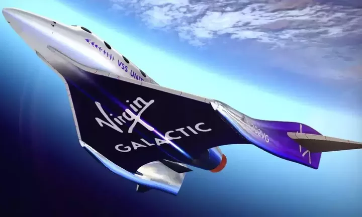 Virgin Galactic: Ετοιμάζεται για την πρώτη εμπορική πτήση στα όρια του διαστήματος