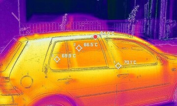 Καύσωνας: Μέχρι 84 βαθμούς κατέγραψε θερμική κάμερα στην οροφή αυτοκινήτου