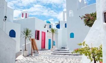 ΕΛΣΤΑΤ: Αύξηση 18,9% στον τζίρο καταλυμάτων τον Μάιο – Στο 7,6% για την εστίαση