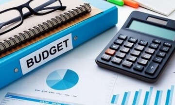 Προϋπολογισμός: Πρωτογενές πλεόνασμα 3,55 δισ. ευρώ και υπέρβαση φορολογικών εσόδων στο 7μηνο