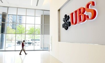 Η UBS θα απορροφήσει πλήρως το ελβετικό τμήμα της Credit Suisse και καταργεί 3.000 θέσεις εργασίας