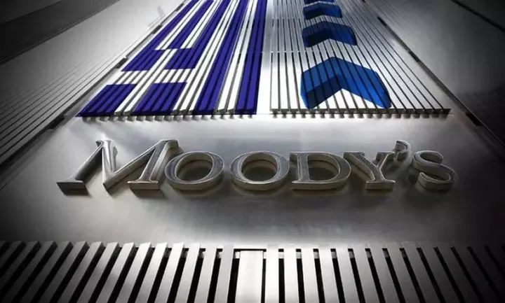 Moody’s: Οι μεταρρυθμίσεις άνοιξαν το δρόμο για αναβαθμίσεις της Ελλάδας - Ποιούς κινδύνους "βλέπει"