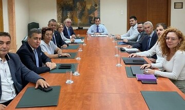 Σταθερές τιμές στο ψωμί ζήτησε ο Κ. Σκρέκας από τους αρτοποιούς