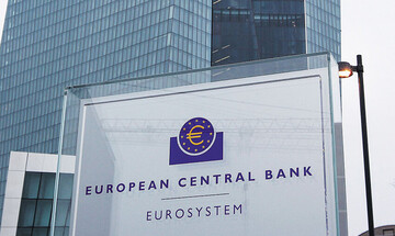 Τα υψηλά επιτόκια χτύπησαν και την ΕΚΤ - Επανεξετάζει τους τόκους των κρατικών καταθέσεων 