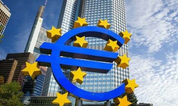 ΕΚΤ: Cloud, χάκερ και πληροφορική κόστισαν ακριβά στις τράπεζες - Έχασαν εκατ. ευρώ