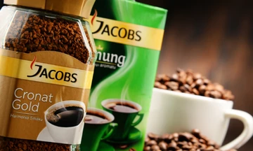 Πρόστιμο 1.000.000 ευρώ στην Jacobs – Σκρέκας: Κανείς δεν έχει δικαίωμα να κερδοσκοπεί αθέμιτα