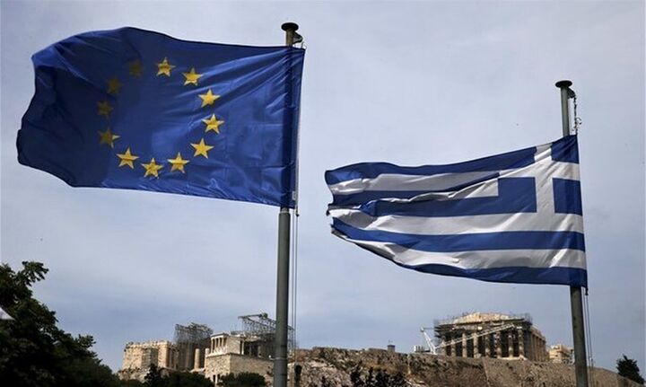 Ευρωβαρόμετρο: 7 στους 10 πιστεύουν ότι η Ελλάδα έχει ωφεληθεί από την Ε.Ε.