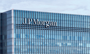 JP Morgan: Αγοράστε ελληνικά ομόλογα και μετοχές για το 2024 - Ποιά μετοχή προτείνει