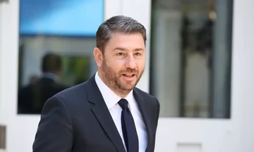 Ανδρουλάκης: Ο Μητσοτάκης έχει επιλέξει να είναι πρωθυπουργός των σούπερ μάρκετ και των συμφερόντων