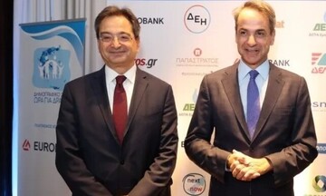 Ο Μητσοτάκης πήρε το γραφείο του Καραβία, ο 5ος τραπεζικός πόλος περνά από...Alumil και τα επιτόκια