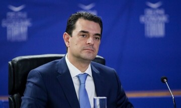 Το φυσικό αέριο που...πέφτει, το επίδομα γέννησης που... έφαγε ο πληθωρισμός και τα νέα πρόστιμα 