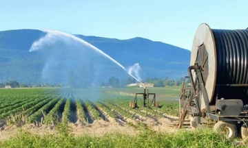 Πώς και πότε θα εφαρμοστούν τα μέτρα μείωσης του κόστους στο αγροτικό ρεύμα 