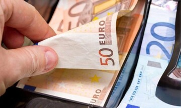 Αύξηση του κατώτατου μισθού στα 908 ευρώ από 1η Απριλίου προτείνει η ΓΣΕΕ