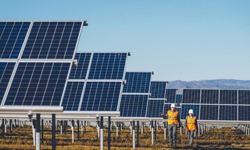 Επενδύσεις 1,11 δισ. ευρώ σε νέα έργα φωτοβολταϊκών στην Ελλάδα το 2023