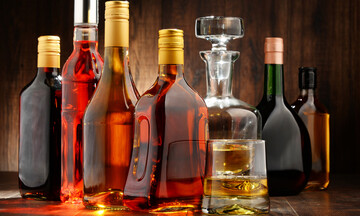 Πάνω από 100 εκατ. ευρώ οι εξαγωγές ελληνικών αλκοολούχων ποτών το 2023 - Πρωταγωνιστής το ούζο