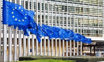 Κομισιόν: Εκκινεί διαδικασία περί υπερβολικού ελλείμματος για Γαλλία, Iταλία και άλλες πέντε χώρες
