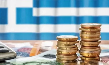 Πώς θα αποταμιεύσετε ευκολότερα ή γρηγορότερα 10.000 ευρώ