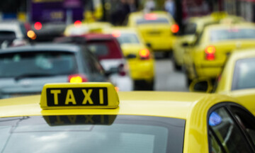 Ταξί: Απεργία για 24 ώρες στην Αθήνα την Πέμπτη