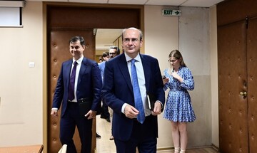 Κύκλοι ΥΠΕΘΟ σε Κασσελάκη για Attica Bank και ΔΕΗ - «Aπίστευτη άγνοια και πολύ θράσος…»