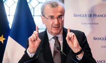 Βιλερουά ντε Γκαλό (ΕΚΤ):  Ρεαλιστικές οι προσδοκίες της αγοράς για τα επιτόκια