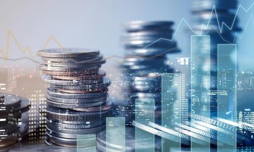 Επενδύσεις 5 δισ. ευρώ σε ομόλογα και μετοχές έφερε η αναβάθμιση της οικονομίας