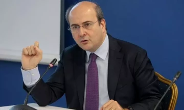 Χατζηδάκης: Διπλή ευκαιρία το IRIS για όσους δεν θέλουν να πληρώνουν προμήθειες στις τράπεζες