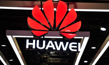 Apple και Huawei  παρουσιάζουν τα νέα τους τηλέφωνα την ίδια μέρα