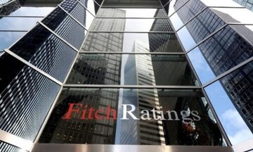Fitch: Αναβάθμισε και τις τέσσερις ελληνικές συστημικές τράπεζες - Θετικό το outlook - Που εστιάζει