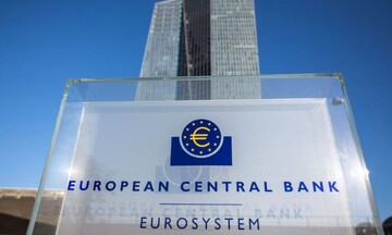 Bloomberg: Η ΕΚΤ θα επιταχύνει τις μειώσεις των επιτοκίων τους επόμενους μήνες