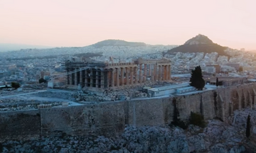 ZEIT: «Η οικονομική κατάσταση της Ελλάδας: Αυτό που δεν περίμενε κανείς»