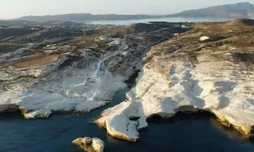 Παγώνουν οικοδομικές άδειες στη Μήλο - Οι επίμαχες περιοχές