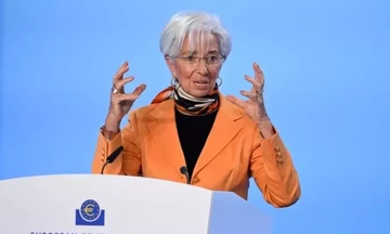 Λαγκάρντ: Αβεβαιότητα και κίνδυνοι παντού - Ολα ανοιχτά για τη συνέχεια της νομισματικής πολιτικής