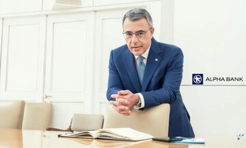 Alpha Bank: Σε ποιους παράγοντες οφείλεται η αναβάθμιση από τη Moody’s
