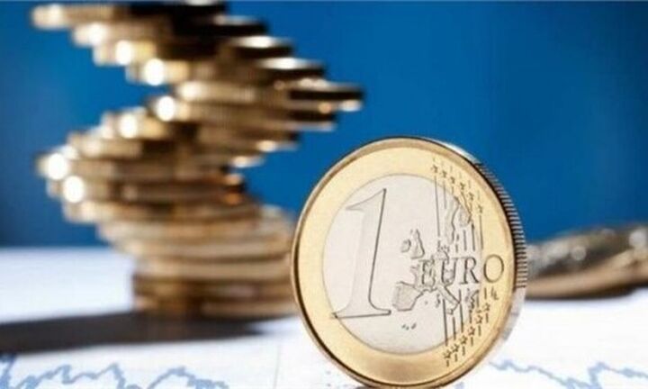 ΙΟΒΕ: Σε πτώση το οικονομικό κλίμα τον Απρίλιο – Αρνητικές οι προβλέψεις των νοικοκυριών