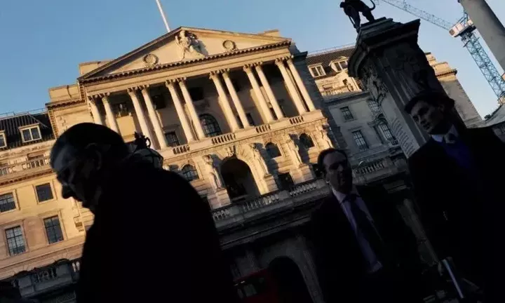 Τράπεζα της Αγγλίας: Μείωση επιτοκίων 0,25% με ισχνή πλειοψηφία