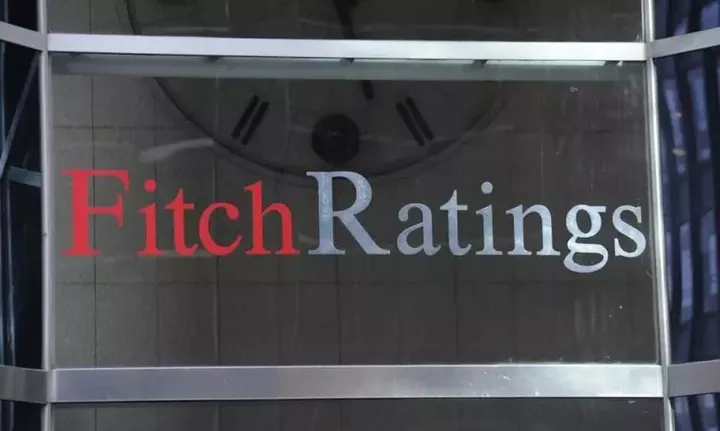 Fitch: Αναβάθμισε σε θετικό το outlook της Ελλάδας - Διατηρεί το rating στο ΒΒΒ-