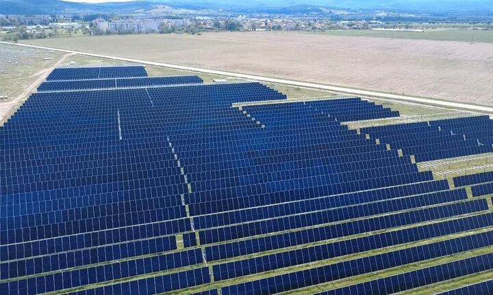 ΔΕΗ: Προσθέτει φωτοβολταϊκό πάρκο 88 MW στο χαρτοφυλάκιο της Βουλγαρίας